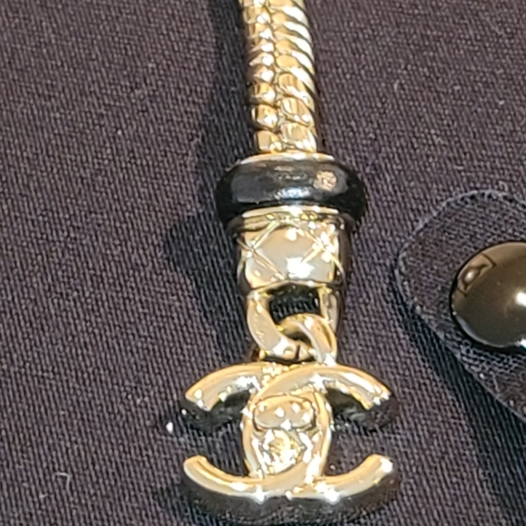 SOLD Chanel 21S Metal, Lambskin, Gold Y Necklace - Picture 10 of 11